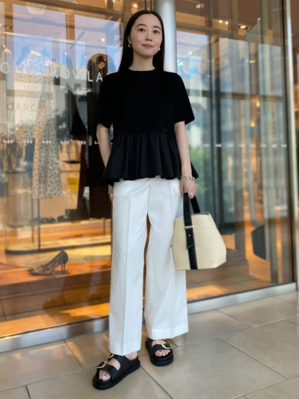 ジャージコンビ ペプラムプルオーバーを使った人気ファッション