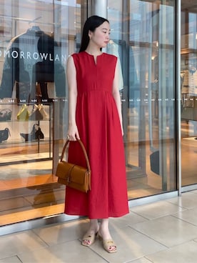 「TOMORROWLAND （トゥモローランド）のアイテム（サンダル）」を使った、Kato_TOMORROWLANDさん（レディース・158cm）の夏コーディネート