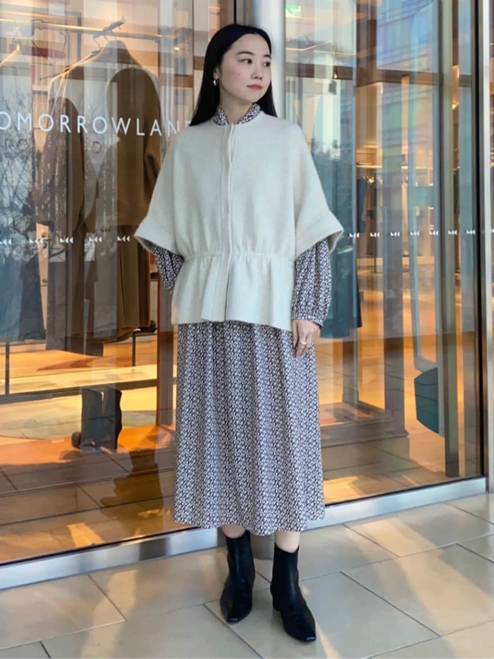 カーディガン/ボレロを使った「ボウタイワンピース」の人気