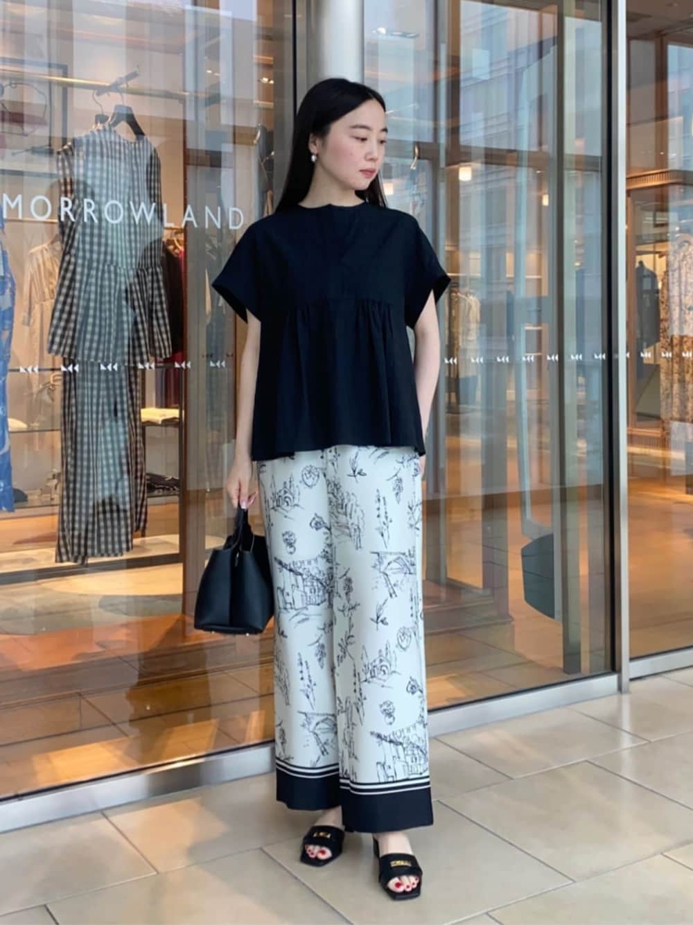 プロヴァンスプリント ストレートパンツ TOMORROWLAND collection パンツ プロヴァンスプリント