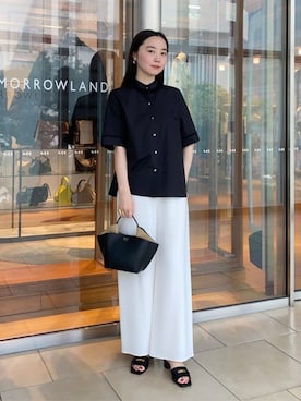 「TOMORROWLAND （トゥモローランド）のアイテム（サンダル）」を使った、Kato_TOMORROWLANDさん（レディース・158cm）の夏コーディネート