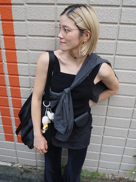 「LA PEAU DE GEM（ラポドゥジェム）の【LA PEAU DE GEM】KASANE cami/”KASANE”キャミ（キャミソール、ブラック系）」を使った、sari_lpdgemさん（レディース・158cm）の夏コーディネート