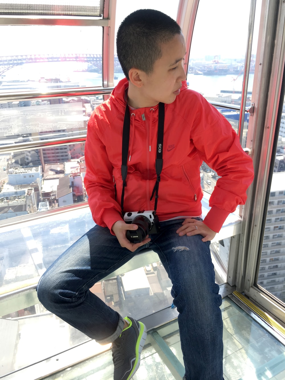 NIKEのスタジャン（レッド系）を使った人気ファッションコーディネート