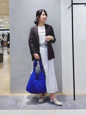 「INDIVI（インディヴィ）の【洗える／SETUP可能】シアーシャンブレータックフレアスカート（スカート、ホワイト系）」を使った、TOMOMIさん（レディース・153cm）の夏コーディネート