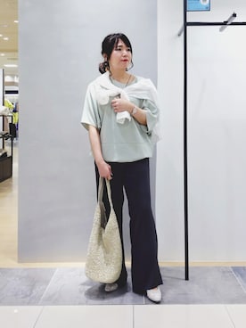 「INDIVI（インディヴィ）のアイテム」を使った、TOMOMIさん（レディース・153cm）の春コーディネート