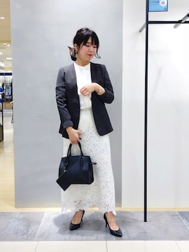 「アイテム（ノーカラージャケット、グレー系）」を使った、TOMOMIさん（レディース・153cm）の夏コーディネート