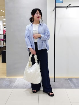 「INDIVI（インディヴィ）の【洗える／UVケア／SETUP可】着る日傘ワイドパンツ（その他パンツ、ブルー系）」を使った、TOMOMIさん（レディース・153cm）の夏コーディネート