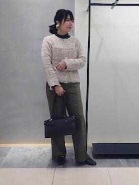 「アイテム（カーディガン/ボレロ、ピンク系）」を使った、TOMOMIさん（レディース・153cm）の秋コーディネート