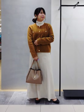 「INDIVI（インディヴィ）の【軽やか】ブークレニットジャケット（カーディガン/ボレロ、イエロー系）」を使った、TOMOMIさん（レディース・153cm）の秋コーディネート