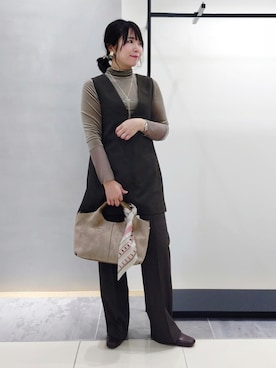 「INDIVI（インディヴィ）のアイテム」を使った、TOMOMIさん（レディース・153cm）の秋コーディネート