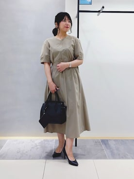 「INDIVI（インディヴィ）の【バリエ豊富】デザインワントップネックレス（ネックレス、ゴールド系）」を使った、TOMOMIさん（レディース・153cm）の夏コーディネート