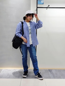 「INDIVI（インディヴィ）の【超軽量／大人カジュアル】収納力◎！ギャザーフォルムリュック（バックパック/リュック、ブラック系）」を使った、TOMOMIさん（レディース・153cm）の夏コーディネート