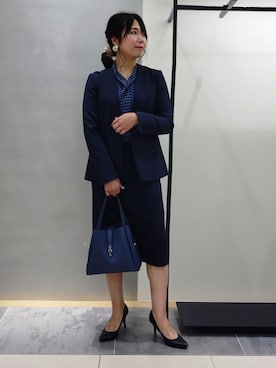 「INDIVI（インディヴィ）の【洗える／通勤／スーツ】メランジストレッチ ノーカラージャケット（ノーカラージャケット、ブルー系）」を使った、TOMOMIさん（レディース・153cm）の秋コーディネート