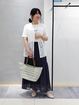 「INDIVI（インディヴィ）のアイテム」を使った、TOMOMIさん（レディース・153cm）の夏コーディネート