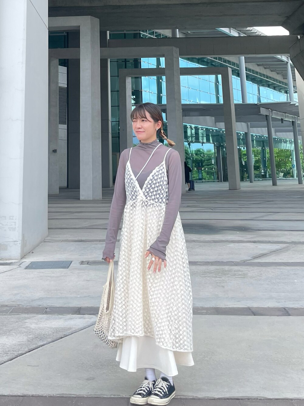 「休日コーデ、大人かわいい」｜「QUEEN SHOPのアイテム（その他トップス、ホワイト系）」を使った、エマさん（レディース・161cm）の夏コーディネートの1枚目の写真