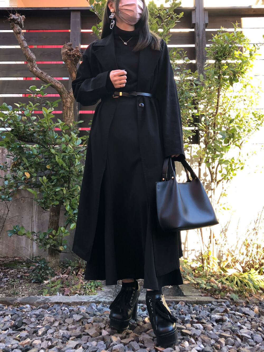 「モード学園、名古屋モード学園、オールブラック、ブラック、冬コーデ」｜「GUのアイテム（スカート、ブラック系）」を使った、yuiさん（レディース・150cm）の秋コーディネートの1枚目の写真