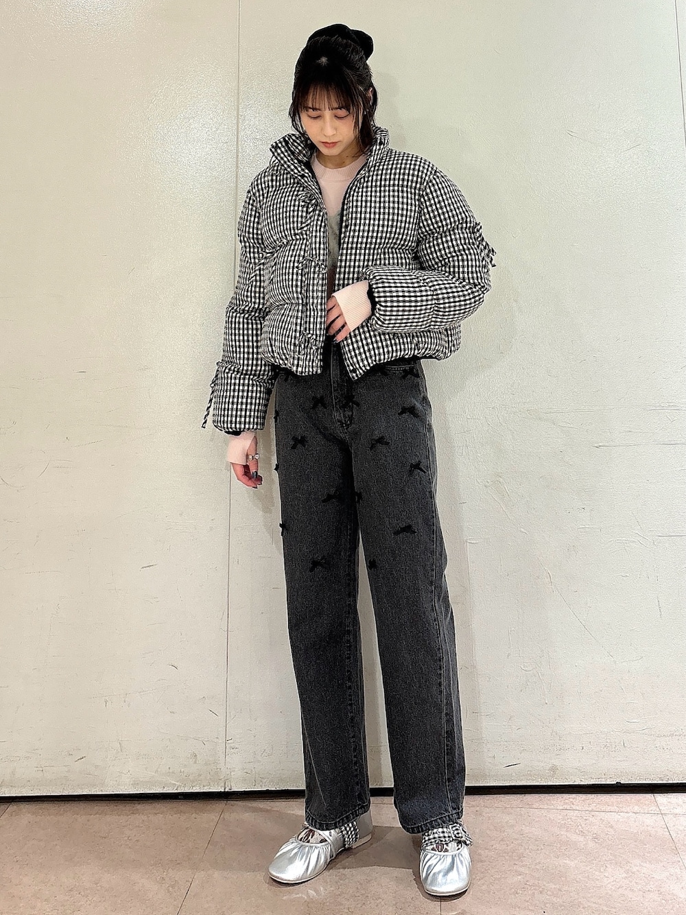 ツーピース ジャケット デニムパンツ ポイントチェック デニムパンツを使った「チェック柄ジャケット」の人気