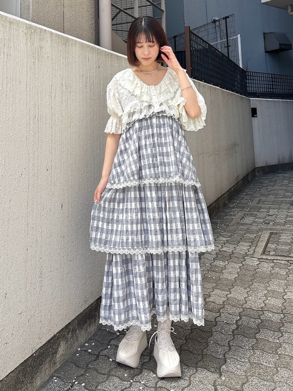 オフショルダー レース ボレロ 春 ドレス コーデ ウェディングドレスとレースボレロの好相性の組み合わせと注意点
