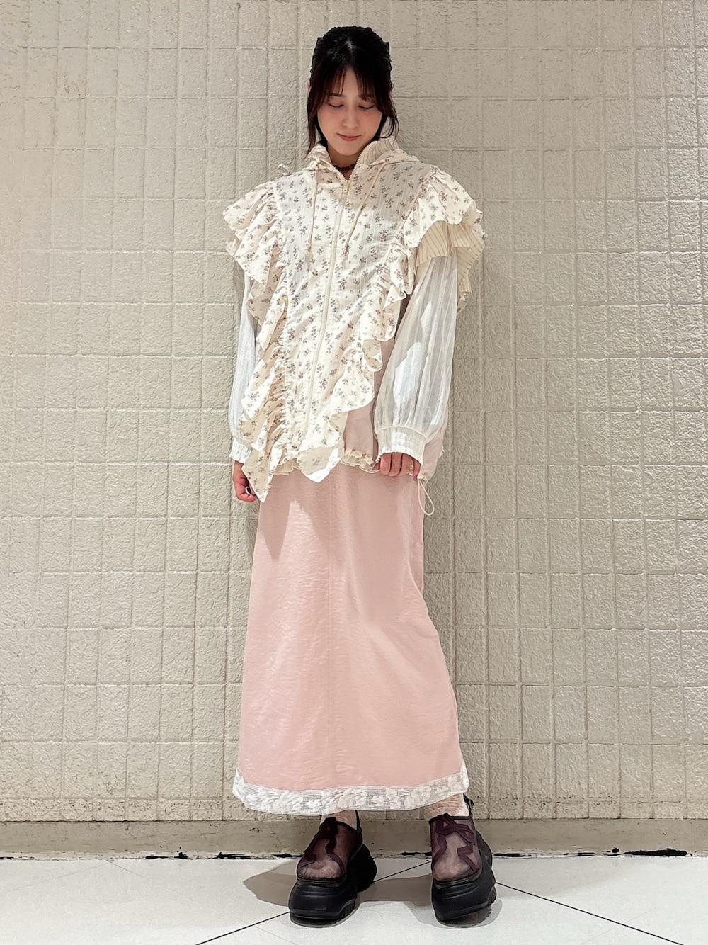 floralコンビフーディージャケットを使った人気ファッション