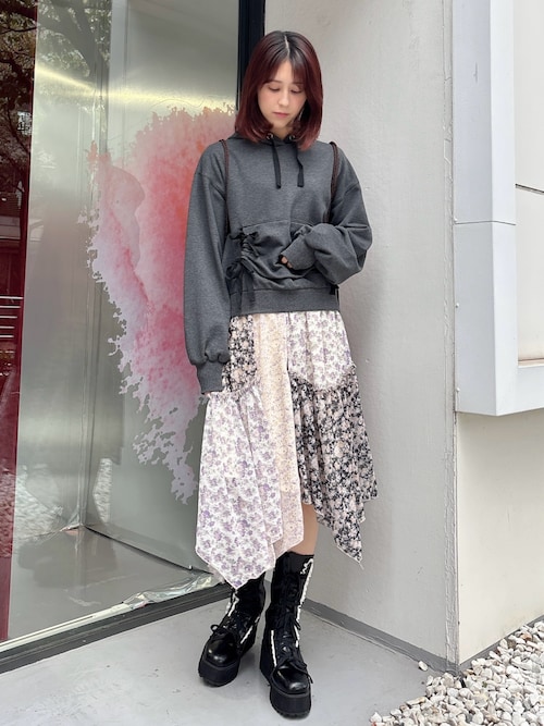 floralイレギュラーヘムミディスカート（スカート）｜merry jenny