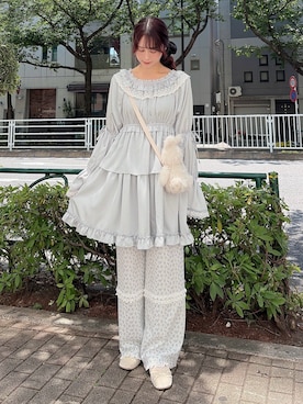 「merry jenny（メリージェニー）のサテンキャンディースリーブミニワンピース（ワンピース、ブルー系）」を使った、nanakaさん（レディース・163cm）の春コーディネート
