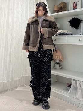 「アイテム（ムートンコート）」を使った、nanakaさん（レディース・163cm）の秋コーディネート