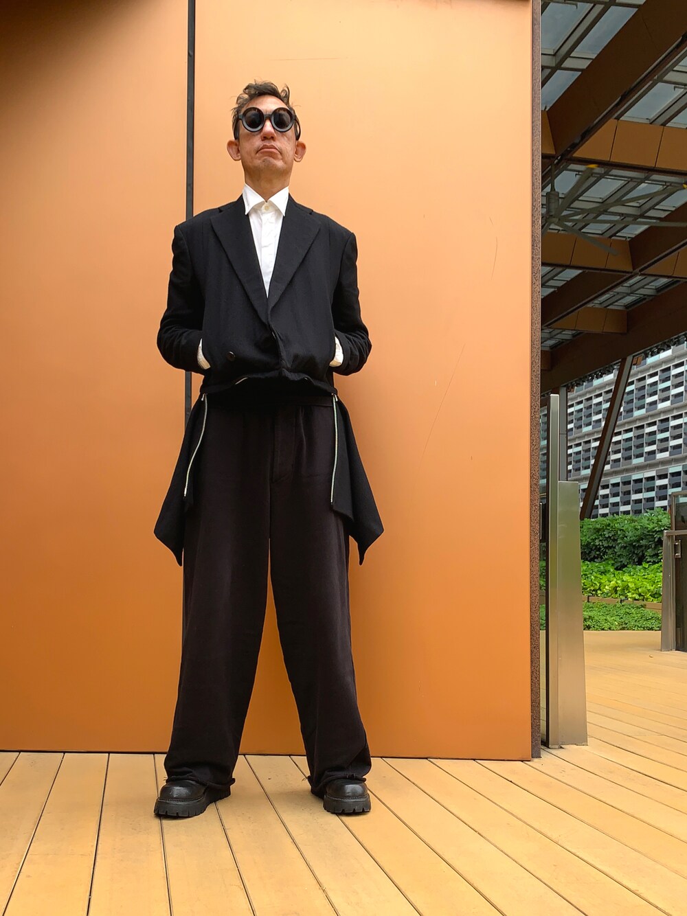 JULIUSのテーラードジャケットを使った人気ファッションコーディネート