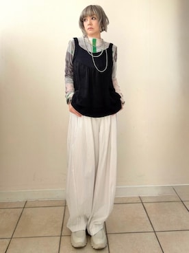 「ROSE BUD（ローズバッド）のシアーアートインナー（Tシャツ/カットソー、ホワイト系）」を使った、amichanさん（レディース・161cm）の春コーディネート
