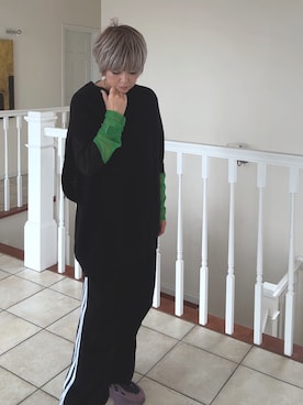 「アイテム（スウェットパンツ）」を使った、amichanさん（レディース・161cm）の秋コーディネート