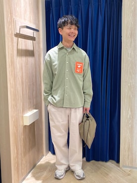 「GLOSTER（グロスター）のアイテム（パンツ）」を使った、fukagawaさん（メンズ・170cm）の春コーディネート