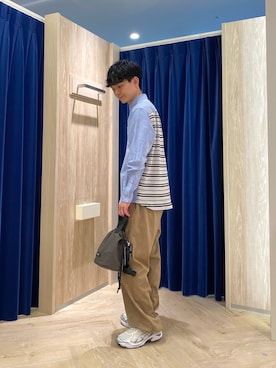 「GLOSTER（グロスター）の【フレブル刺繍】ボタンダウン コンビシャツ（シャツ/ブラウス、ブルー系）」を使った、fukagawaさん（メンズ・170cm）の春コーディネート