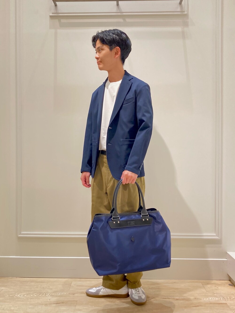 「ジャケットスタイル、ジャケット、トートバッグ、通勤コーデ、メンズファッション、大人カジュアル、CLEDRAN、ノーリーズ」｜「NOLLEY'S goodmanの《セットアップ対応》カノコ テーラードジャケット（テーラードジャケット、ブルー系）」を使った、fukagawaさん（メンズ・170cm）の夏コーディネートの1枚目の写真