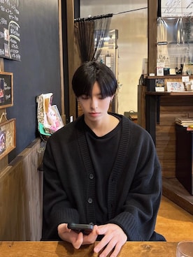 「LILL（リル）のアイテム（トップス）」を使った、なつさん（メンズ・176cm）の春コーディネート