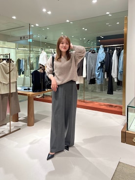 「トレンド秋素材コーデ」｜「アイテム（スラックス）」を使った、namikiさん（レディース・165cm）の秋コーディネート