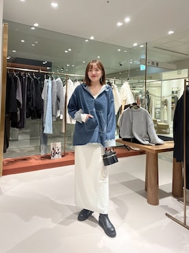 「アイテム（ピアス（両耳用））」を使った、namikiさん（レディース・165cm）の秋コーディネート
