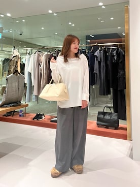「アイテム（スラックス）」を使った、namikiさん（レディース・165cm）の夏コーディネート