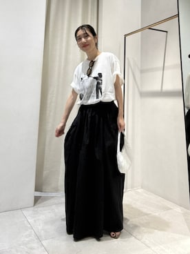 「jj mercer（ジェイジェイマーサー）の【J.J. Mercer】グラフィックTEE（Tシャツ/カットソー、ホワイト系）」を使った、babylonezonoさん（レディース）の夏コーディネート