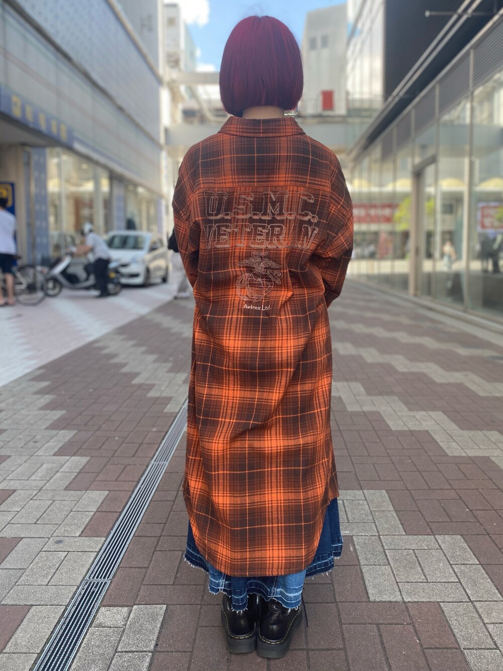 「AVIREX、大人コーデ、大人女子、シンプルコーデ、カジュアルコーデ、着回しコーデ、秋カラー、おしゃれさんと繋がりたい、AVIREXBelle、秋服準備はじめました」｜「AVIREXのCHECK SHIRT ONEPIECE USMC/ チェックシャツワンピースUSMC（シャツワンピース、オレンジ系）」を使った、Natsumiさん（レディース・155cm）の秋コーディネートの1枚目の写真