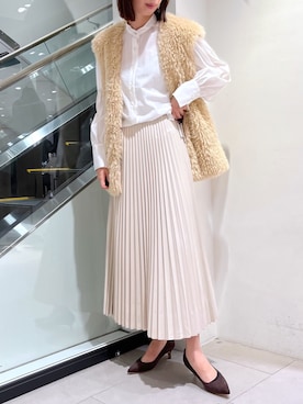 「アコーディオンプリーツ」｜「アイテム（スカート）」を使った、MANAさん（レディース・170cm）の秋コーディネート