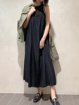 「フォロバ」｜「アイテム（マウンテンパーカー）」を使った、MANAさん（レディース・170cm）の春コーディネート