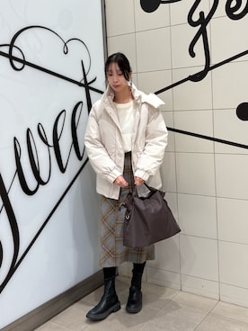 「アイテム（スカート）」を使った、MANAさん（レディース・170cm）の冬コーディネート