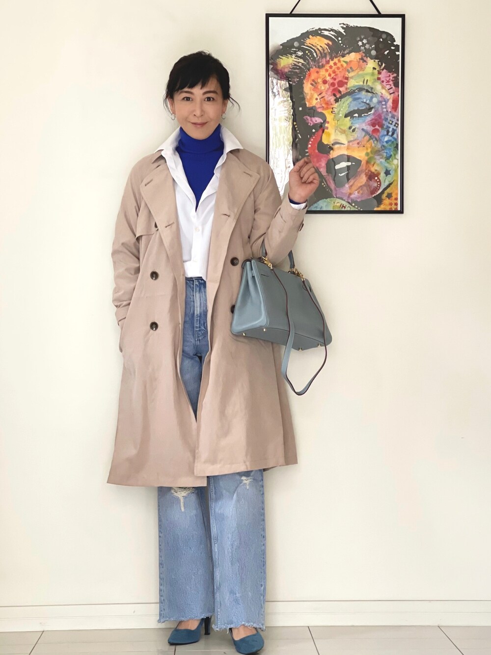 「きれいめカジュアル、大人カジュアル、トレンチ、トレンチコート、春先取り、ソーシャルガール、SocialGIRL、スプリングコート、ジーンズ、デニム、ZARA、ブルー、40代ファッション、プチプラ、フォローミー」｜「Social GIRLのとろみロングスプリングコート（トレンチコート、ベージュ系）」を使った、masayonakanoさん（レディース・165cm）の冬コーディネートの1枚目の写真