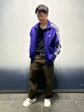 「アイテム（ナイロンジャケット、パープル系）」を使った、MRさん（メンズ・177cm）の秋コーディネート