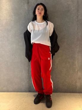 「adidas（アディダス）のアディカラー シアー スリーストライプス 半袖Tシャツ / アディダスオリジナルス adidas Originals（Tシャツ/カットソー、ホワイト系）」を使った、ORさん（レディース・156cm）の春コーディネート