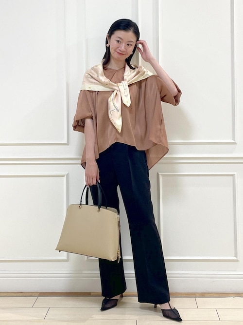 セール】【WEB・一部店舗限定】バックサテンセミフレアパンツ/洗える