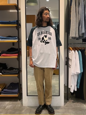 「ラグランTシャツ」｜細川コウジ-U.Sボーダー　さん（メンズ・170cm・20代）の夏コーディネート