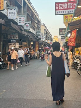 「アイテム（サンダル）」を使った、どすえさん（レディース・157cm）の秋コーディネート