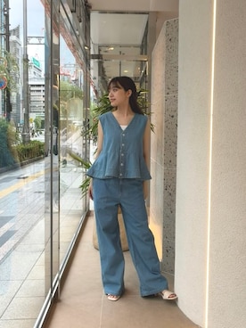 「NAVYNAVY(ネイビーネイビー)の【ユーティリティ】COOL MAX(R)接触冷感デニムセットアップ ブラウス(シャツ/ブラウス、ブルー系)」を使った、mariさん(レディース・155cm)の夏コーディネート