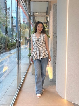「NATURAL BEAUTY BASIC(ナチュラルビューティーベーシック)のチェックペプラムブラウス(シャツ/ブラウス、ホワイト系)」を使った、mariさん(レディース・155cm)の夏コーディネート