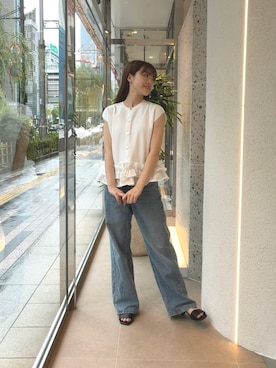 「NATURAL BEAUTY BASIC(ナチュラルビューティーベーシック)のフリルドッキングニットジレ(ベスト、ホワイト系)」を使った、mariさん(レディース・155cm)の夏コーディネート